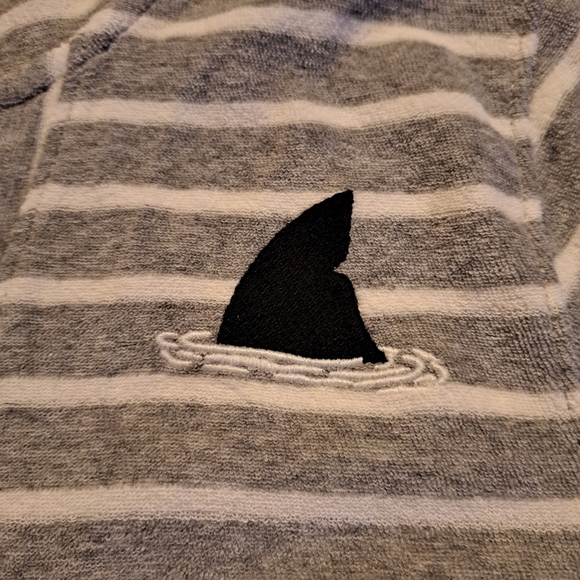 Old Navy boys Large or 10/12 swim coverup hooded gray & white stripe, NWT - Picture 2 of 6